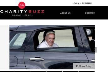 Papamobile all'asta per beneficenza, la usò Bergoglio a New York Papamobile all'asta per beneficenza, la usò Bergoglio a New York